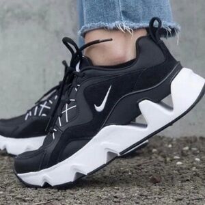 6 WOMEN'S NIKE RYZ 365 BLACK WHITE SNEAKERS SPORTSWEAR BQ4153-003